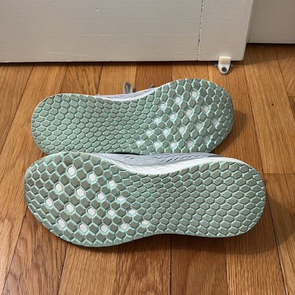 New Balance Fresh Foam Sneakers - Picture 7 of 9